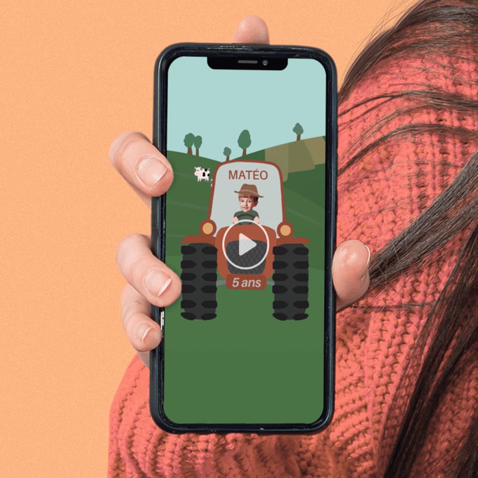 Visuel de l'invitation anniversaire virtuelle sur le thème de la ferme avec tracteur et photo de votre enfant