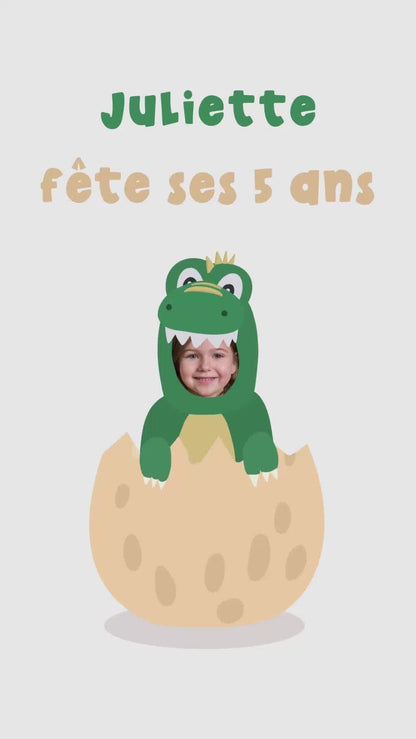 Invitation vidéo de 30 secondes pour annoncer un anniversaire sur le thème dinosaure, avec votre enfant déguisé en dino qui sort de l'oeuf